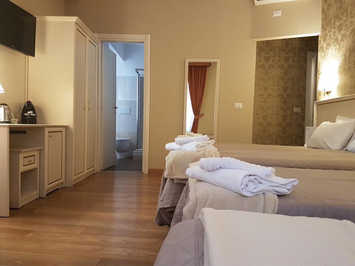 Relais Bocca Di Leone Hotel Rome Exterior photo